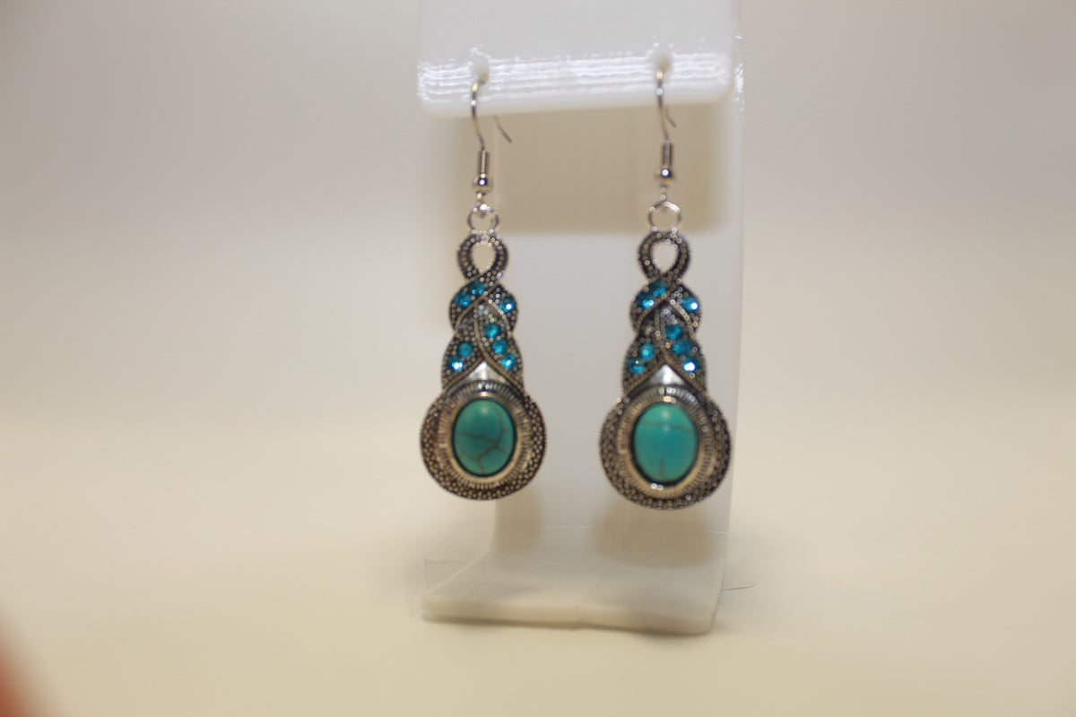 Retro Silver Rhinestone Waterdrop Style Earrings